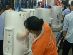 克服高温，为客户赶工期